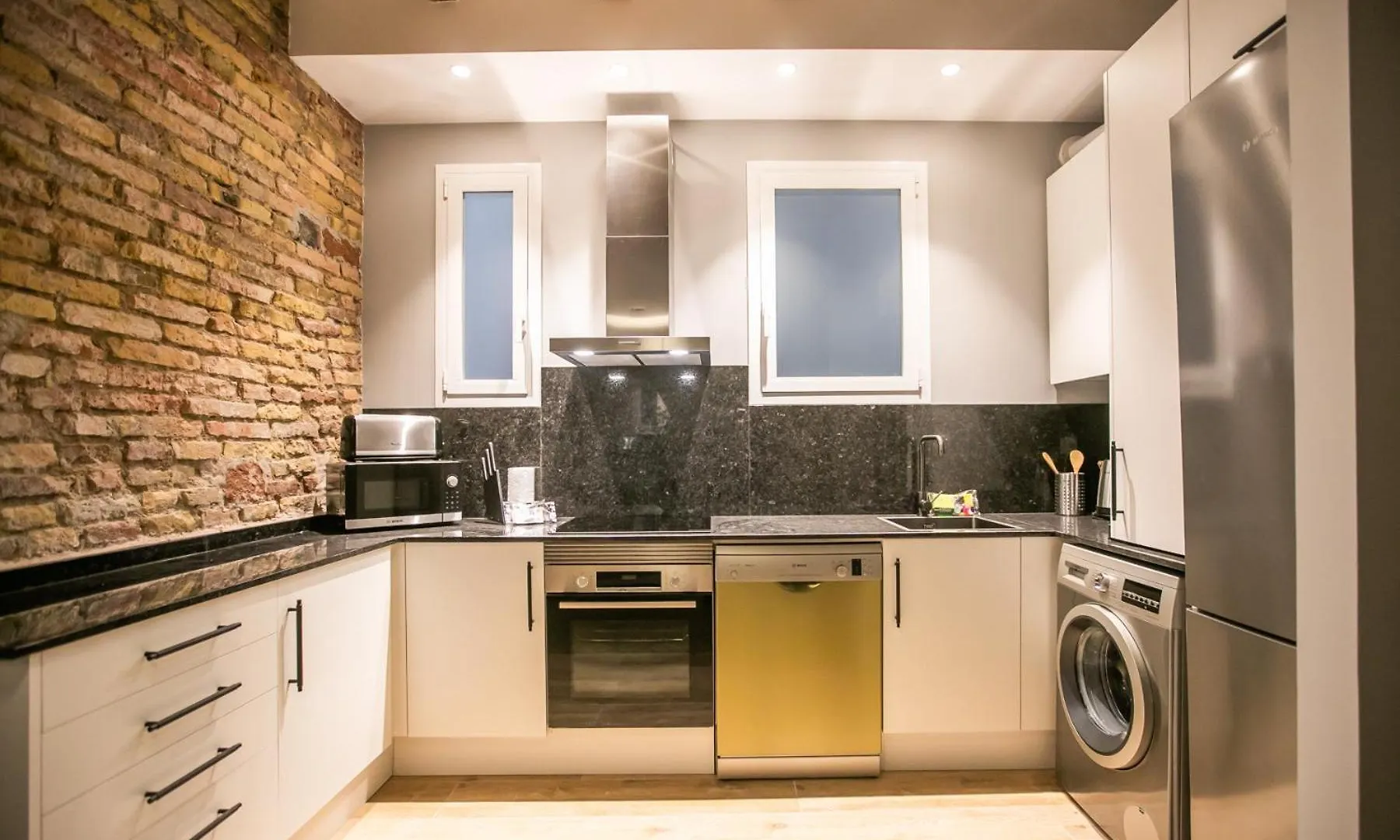 E2Mal1052 - Fantastic Apartment Next To Sagrada Fa バルセロナ